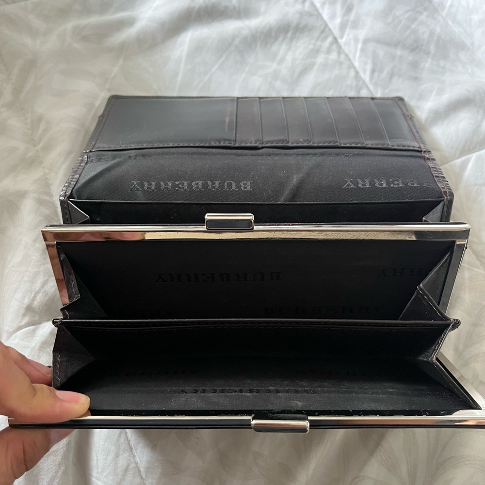 Burberry Kiss Check Long Wallet with Dark Brown Leather Trim! - Picture 4 of 6